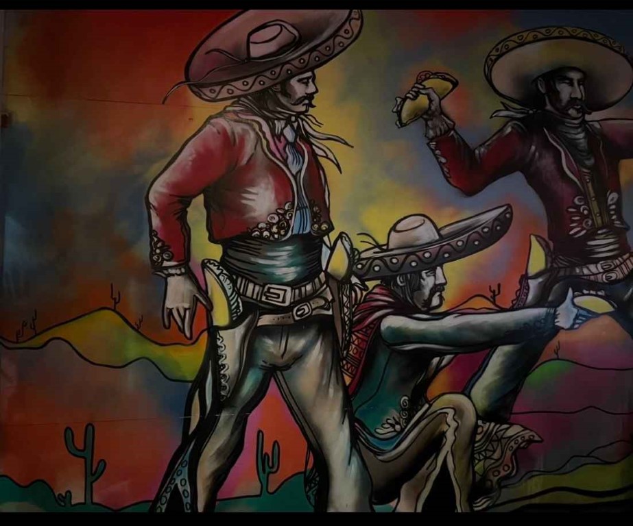 Rivales-Taquería-and-Craft-Bar-mural-by-the-register (Medium)